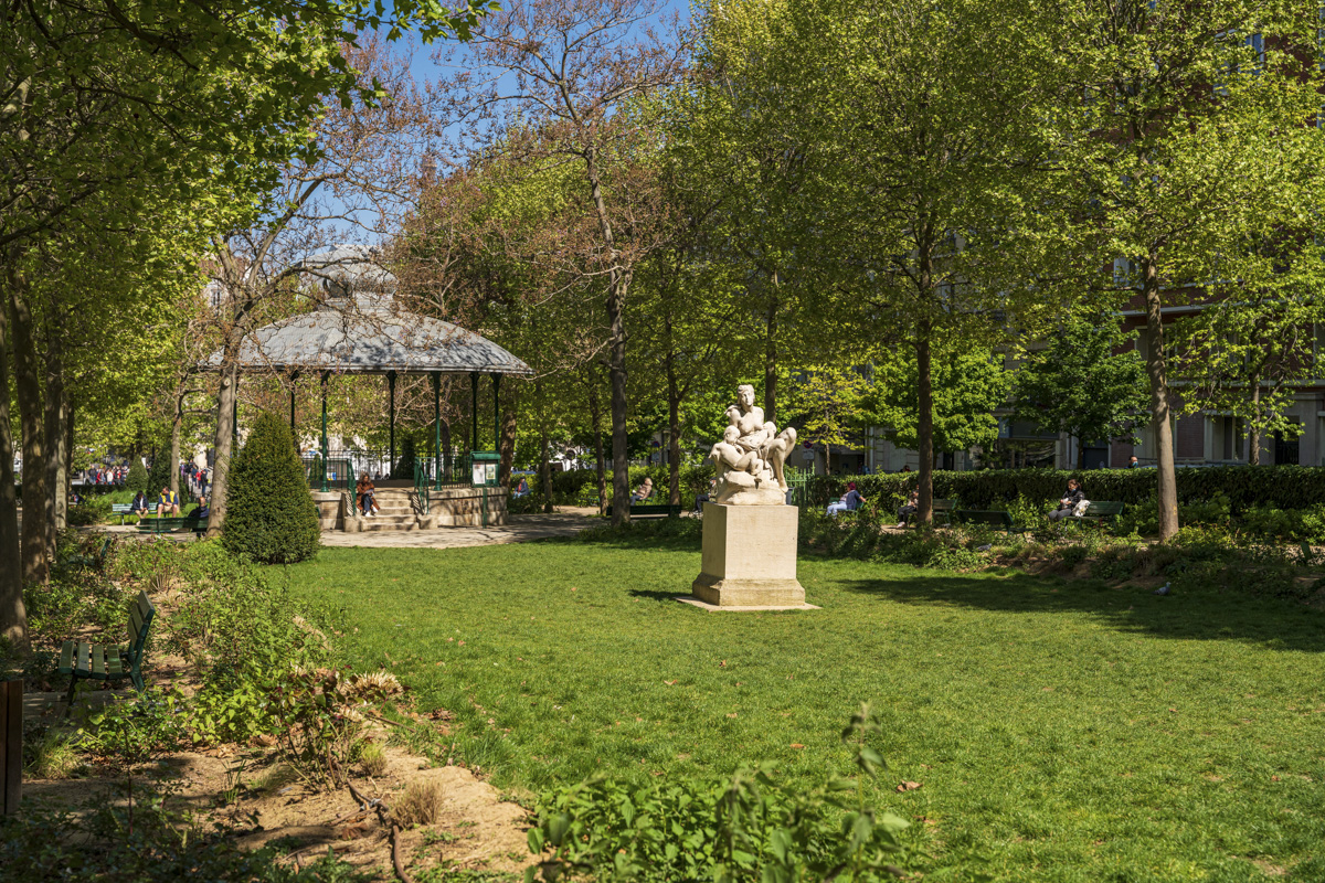 Pelouse du square Jean Chérioux
