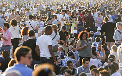 Foule sur le Champs de Mars