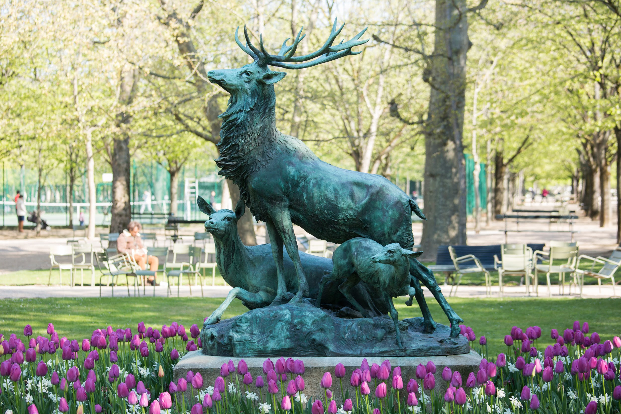 Sculpture de cerfs de 1885 au jardin du Luxembourg