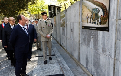 François Hollande à l'inauguration du monument en hommage aux soldats morts en opérations extérieures, en avril 2017