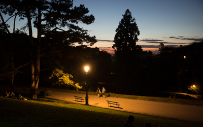 Parc des Buttes Chaumont la nuit