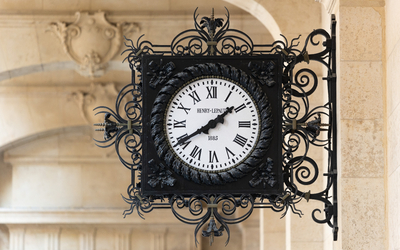 Horloge de la poste du Louvre. 