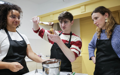 photo de groupe cours de pâtisserie